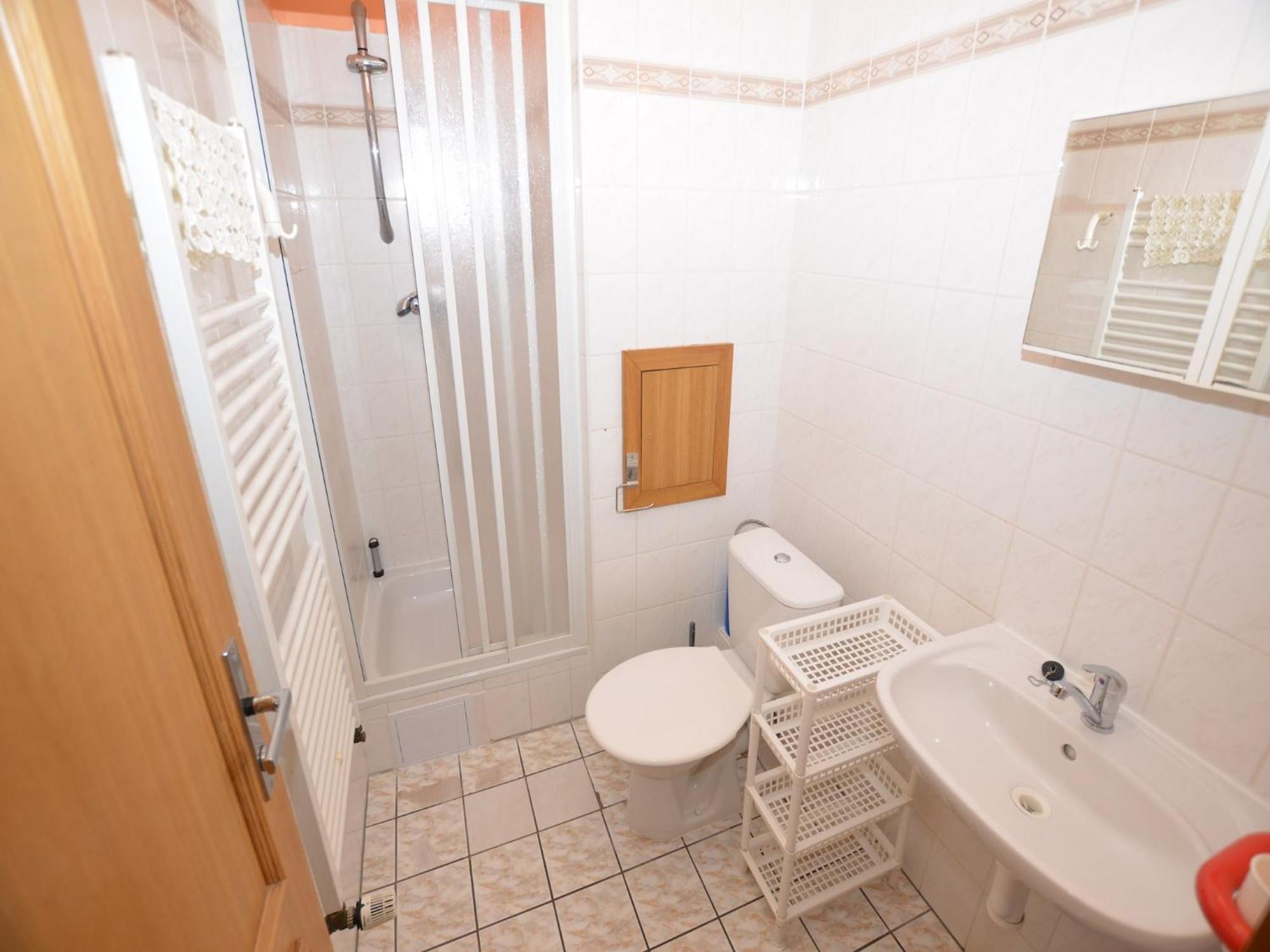 Snug Apartment In Jachymov Near Ski Area Ngoại thất bức ảnh